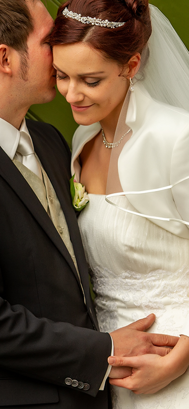 Hochzeitsportrait im Park. Hochzeit in Ladenburg