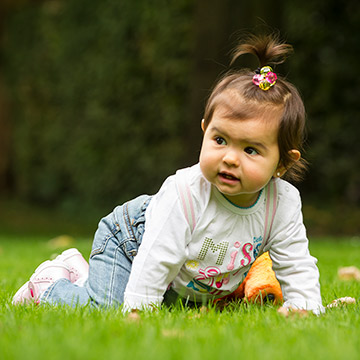 Familienportrait mit den Kindern im Luisenpark in Mannheim