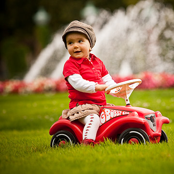 Portrait mit dem Bobbycar